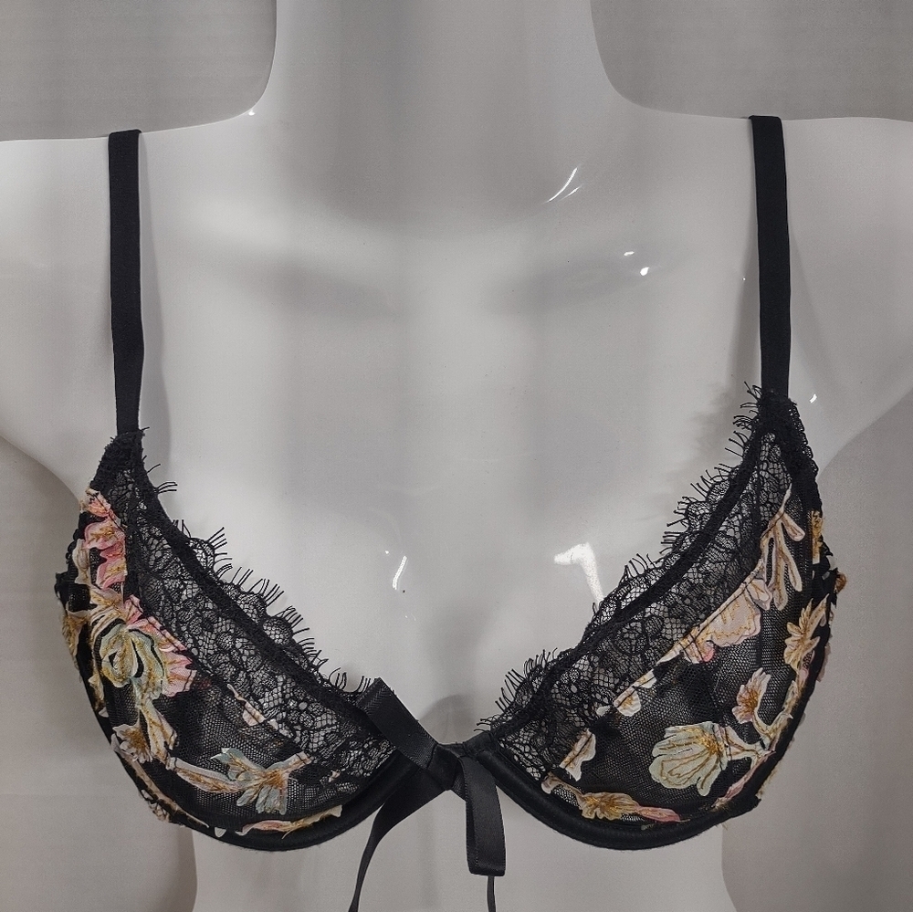 Elegant Black Floral Lace Bra